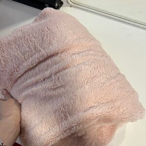 Plush Light Pink Faux Fur Throw Blanket